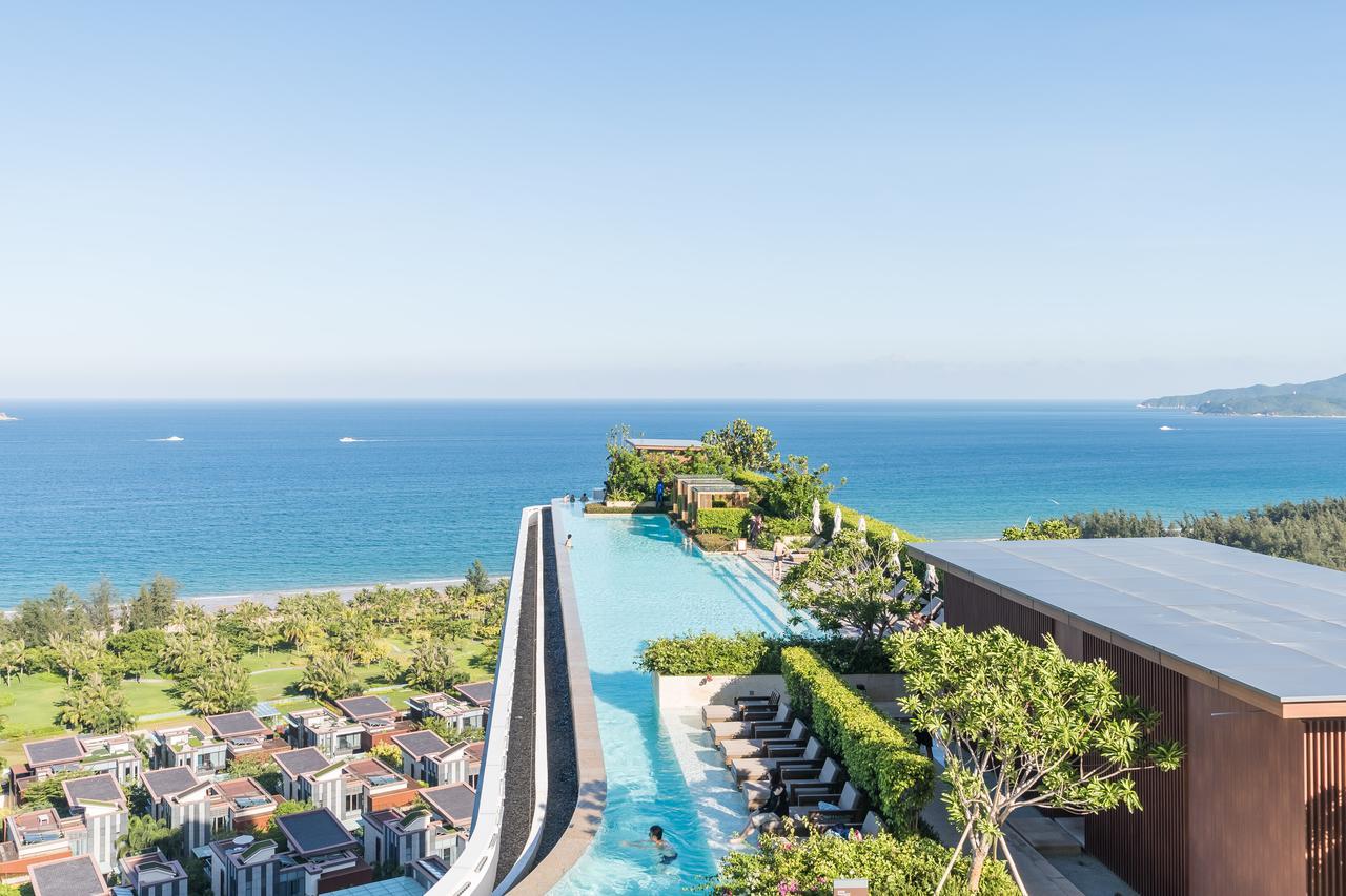 Van-pretty Haitang Bay * Sanya